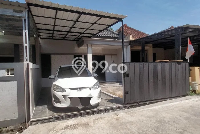 Dijual Cepat Rumah Bagus Siap Huni LB 100m2 di Gunung Pati, Semarang Dijual Cepat Rumah Bagus Siap Huni LB 100m2 di Gunung Pati, Semarang