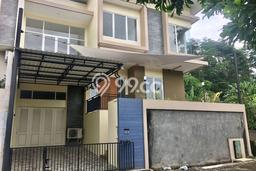 For Sale Rumah Elit Exclusive di Tembalang, Semarang For Sale Rumah Elit Exclusive di Tembalang, Semarang
