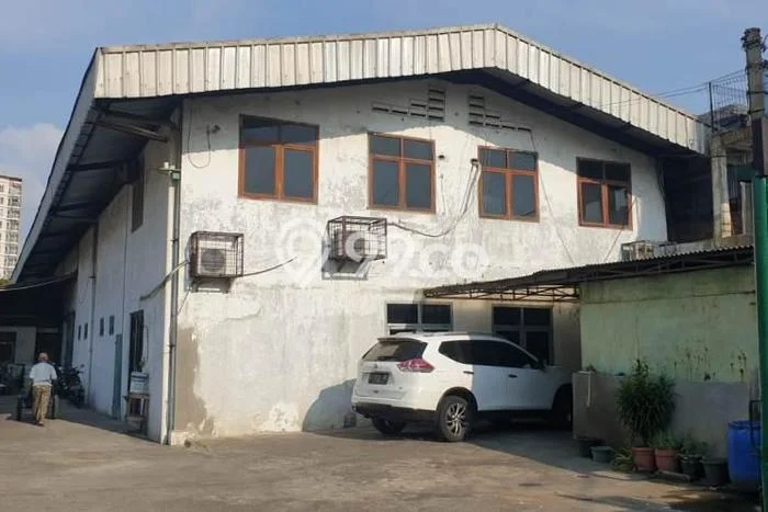 Dijual Pabrik di Kalideres, Luas 600m², Kawasan Komersial, Akses Strategis Dijual Pabrik di Kalideres, Luas 600m², Kawasan Komersial, Akses Strategis