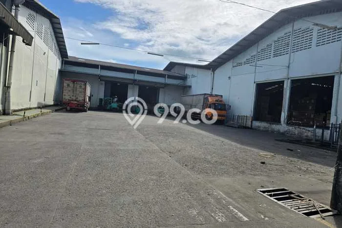 Unit Komersial Disewakan di Tangerang Area Strategis Harga Kompetitif Unit Komersial Disewakan di Tangerang Area Strategis Harga Kompetitif