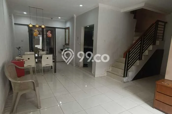 Rumah sewa siap huni 3 KT di Taman Palem, Jakarta Barat Rumah sewa siap huni 3 KT di Taman Palem, Jakarta Barat