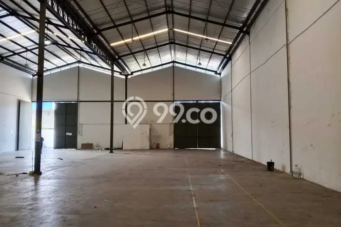 Gudang bagus disewakan di Kosambi Tangerang dengan LB 300m2 harga sewa terbaik Gudang bagus disewakan di Kosambi Tangerang dengan LB 300m2 harga sewa terbaik