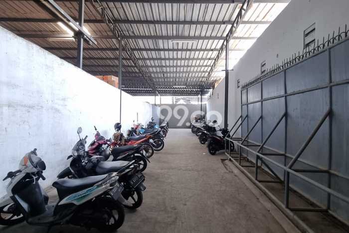 Gudang Kawasan , Luas 1500m2m², Area Bisnis, Siap Operasi Gudang Kawasan , Luas 1500m2m², Area Bisnis, Siap Operasi