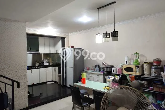 Rumah Strategis Minimalis Lb 180m2 di Tangerang, Tangerang Rumah Strategis Minimalis Lb 180m2 di Tangerang, Tangerang