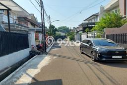 Rumah Luxury Modern Tanpa Renovasi di Sunrise Garden Jakarta Barat Rumah Luxury Modern Tanpa Renovasi di Sunrise Garden Jakarta Barat