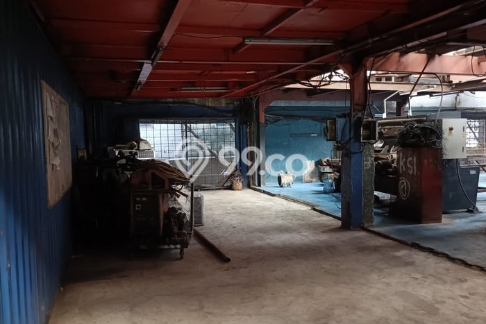 Unit Gudang Dijual di Jakarta Utara LT 3692m2 & LB 2900m2 Unit Gudang Dijual di Jakarta Utara LT 3692m2 & LB 2900m2