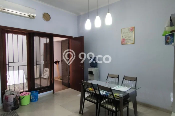 Rumah Modern 3 KT di Semolowaru Surabaya Semi Furnished Rumah Modern 3 KT di Semolowaru Surabaya Semi Furnished