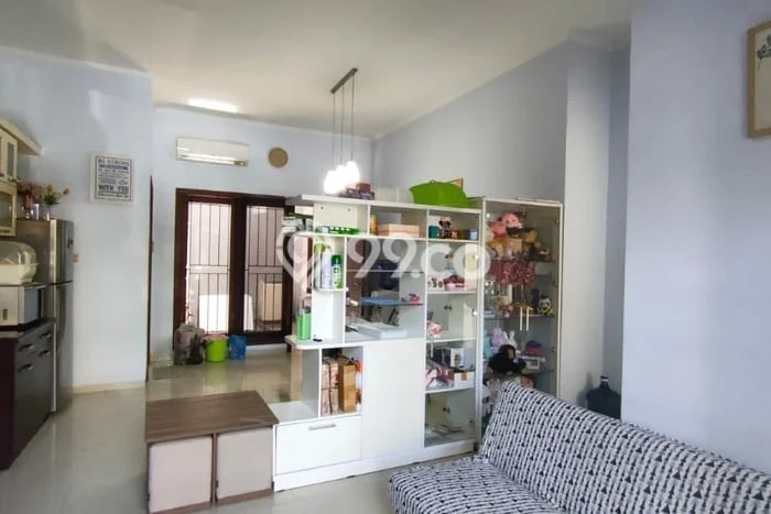 Rumah Modern 3 KT di Semolowaru Surabaya Semi Furnished Rumah Modern 3 KT di Semolowaru Surabaya Semi Furnished
