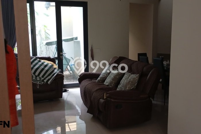 KESEMPATAN TERBAIK! Rumah area Kota Wisata, 3 KT, Siap Huni, Luas 120m² Bangunan 150m² KESEMPATAN TERBAIK! Rumah area Kota Wisata, 3 KT, Siap Huni, Luas 120m² Bangunan 150m²