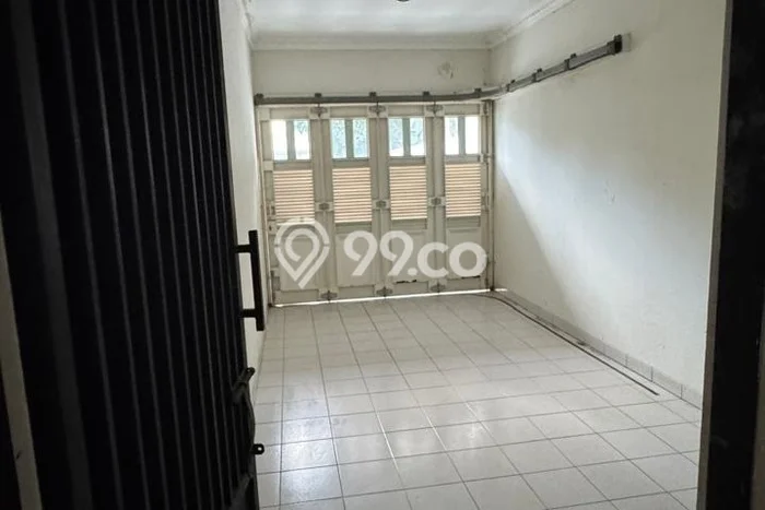 Dijual Rumah Mewah Elegan Dengan View Cantik di Kayu Putih, Jakarta Timur Dijual Rumah Mewah Elegan Dengan View Cantik di Kayu Putih, Jakarta Timur
