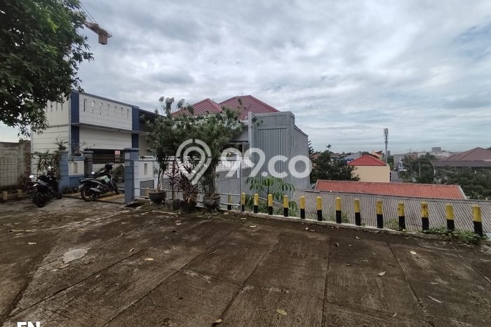 Rumah Mewah Siap Huni LT 537m2 di Ciracas, Jakarta Timur Rumah Mewah Siap Huni LT 537m2 di Ciracas, Jakarta Timur