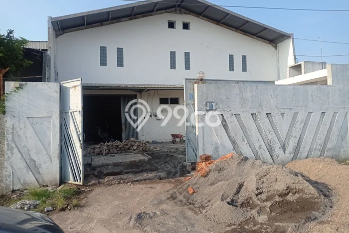 Disewakan Gudang komersial di Semarang Barat luas bangunan 480m2 Disewakan Gudang komersial di Semarang Barat luas bangunan 480m2