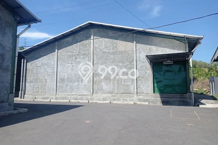 Gudang disewakan lokasi strategis Semarang Barat Semarang 1000m2 Gudang disewakan lokasi strategis Semarang Barat Semarang 1000m2
