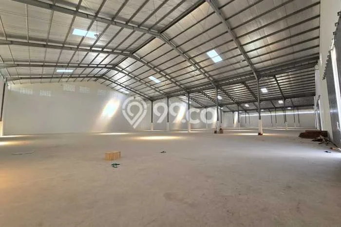 Disewakan Gudang komersial di Semarang Barat luas bangunan 3600m2 Disewakan Gudang komersial di Semarang Barat luas bangunan 3600m2