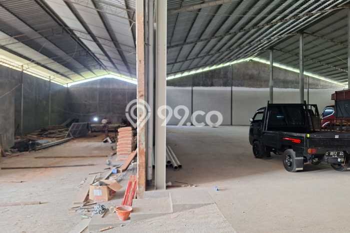 Gudang untuk Disewa di Pusat Semarang Luas Bangunan 1600m2 Gudang untuk Disewa di Pusat Semarang Luas Bangunan 1600m2