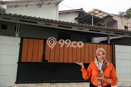 For Sale! Premium House LT 286m2 Desain Elegan di Klender For Sale! Premium House LT 286m2 Desain Elegan di Klender
