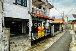 Jual Rumah Mewah Megah Dengan View Cantik di Utan Kayu, Jakarta Timur Jual Rumah Mewah Megah Dengan View Cantik di Utan Kayu, Jakarta Timur