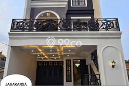Dijual Rumah Premium dengan Fasilitas Sekitar Komplit di Jagakarsa, Jakarta Selatan Dijual Rumah Premium dengan Fasilitas Sekitar Komplit di Jagakarsa, Jakarta Selatan