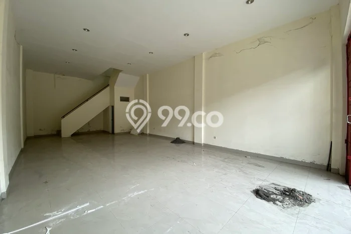 Lokasi terbaik! Rumah siap pakai disewakan di Depok LB 225m2 Lokasi terbaik! Rumah siap pakai disewakan di Depok LB 225m2