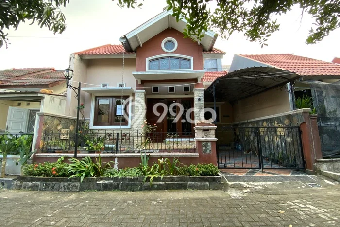 PRIME PROPERTY! Rumah area Ngaglik, 2 KM, Area Elite, LT 110m2m² Bangunan 90m2m² PRIME PROPERTY! Rumah area Ngaglik, 2 KM, Area Elite, LT 110m2m² Bangunan 90m2m²