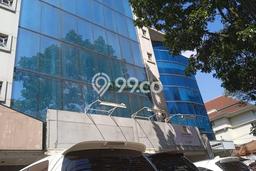 Disewakan Gedung 4 Lantai Mainroad Merdeka, Cocok Berbagai Usaha Disewakan Gedung 4 Lantai Mainroad Merdeka, Cocok Berbagai Usaha