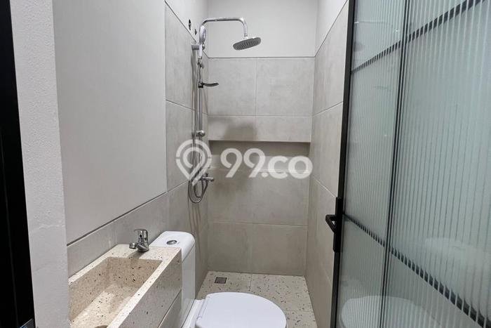 Rumah Luas Asri 3 KT Siap Pakai di Sektor 5 - Bintaro Tangerang Selatan Rumah Luas Asri 3 KT Siap Pakai di Sektor 5 - Bintaro Tangerang Selatan