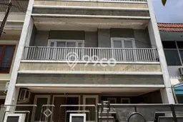 Siap Huni Rumah Mewah 5 Kamar di Penjaringan Dekat ke Mana Pun Siap Huni Rumah Mewah 5 Kamar di Penjaringan Dekat ke Mana Pun