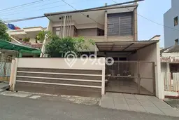 Rumah Elit Modern Tanpa Renovasi di Kedoya Utara Jakarta Barat Rumah Elit Modern Tanpa Renovasi di Kedoya Utara Jakarta Barat