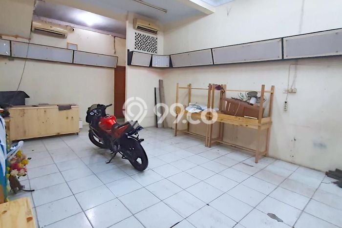 Ruko Premium Kawasan , Luas 140m2m², Area Komersial Ruko Premium Kawasan , Luas 140m2m², Area Komersial