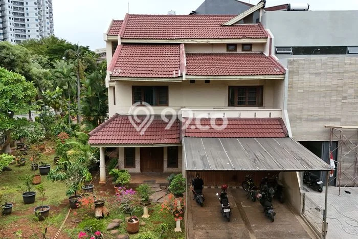 Jual Rumah Mewah Megah Dengan View Cantik di Mutiara Kedoya, Jakarta Barat Jual Rumah Mewah Megah Dengan View Cantik di Mutiara Kedoya, Jakarta Barat