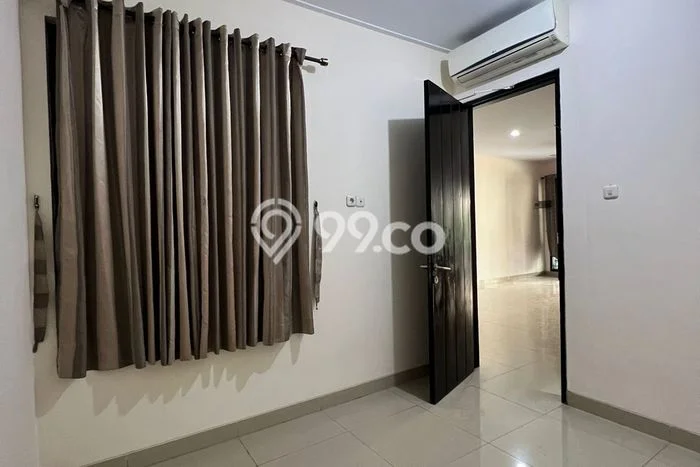 NEW LISTING! Rumah kawasan , Siap Huni, 3 KM, Dekat Jakarta Barat, Jakarta Barat, Luas 90m2m² LB 100m2m² NEW LISTING! Rumah kawasan , Siap Huni, 3 KM, Dekat Jakarta Barat, Jakarta Barat, Luas 90m2m² LB 100m2m²