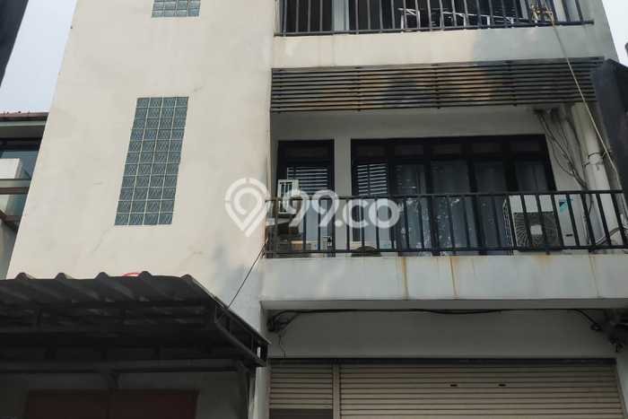 Ruko Dijual di Jakarta Barat LT 283m2 & LB 930m2 Lokasi Terbaik! Ruko Dijual di Jakarta Barat LT 283m2 & LB 930m2 Lokasi Terbaik!