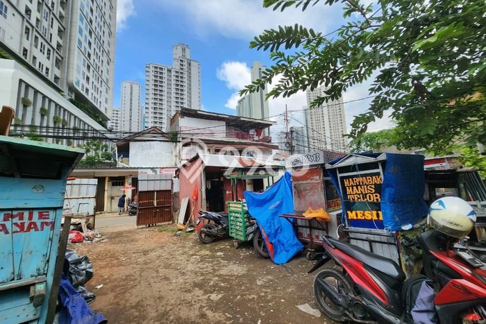 Dijual Tanah di Jakarta Barat, Luas 650m2 SHM Dijual Tanah di Jakarta Barat, Luas 650m2 SHM