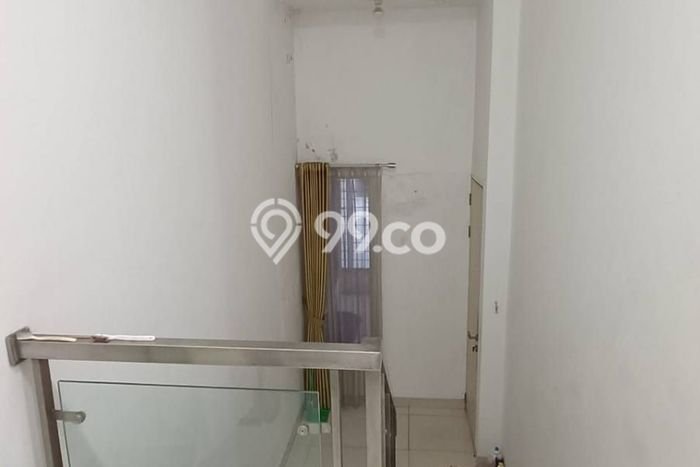 Hunian Elit LB 139m2 Siap Huni Desain Elegan di Semanan, Jakarta Barat Hunian Elit LB 139m2 Siap Huni Desain Elegan di Semanan, Jakarta Barat