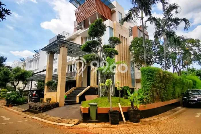 Ready to Use! Premium House LT 252m2 Desain Elegan di Pantai Indah Kapuk Ready to Use! Premium House LT 252m2 Desain Elegan di Pantai Indah Kapuk