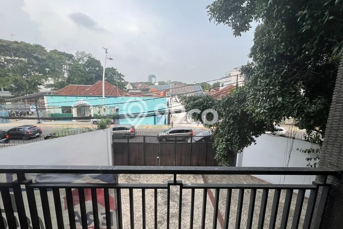 Rumah Mewah Dijual LT 492m2 di Menteng, Jakarta Pusat Rumah Mewah Dijual LT 492m2 di Menteng, Jakarta Pusat