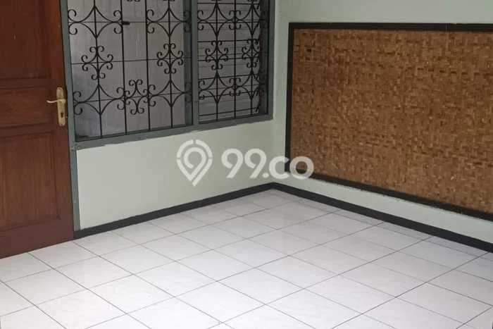 Lokasi terbaik! Rumah siap pakai disewakan di Arcamanik LB 165m2 Lokasi terbaik! Rumah siap pakai disewakan di Arcamanik LB 165m2