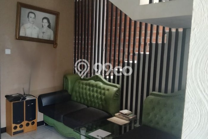 Rumah Kost untuk Dijual di Bojongsoang dengan 8 KT, 4 KM, Luas 172m2 Rumah Kost untuk Dijual di Bojongsoang dengan 8 KT, 4 KM, Luas 172m2