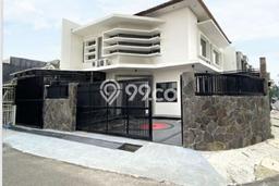 Rumah Cantik Siap Pakai Di Regol Luas 300m2 Lokasi Strategis Rumah Cantik Siap Pakai Di Regol Luas 300m2 Lokasi Strategis