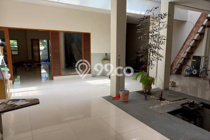 Rumah Terawat kawasan Caringin, Bandung, LT 230m² Bangunan 285m² DIJUAL CEPAT! Rumah Terawat kawasan Caringin, Bandung, LT 230m² Bangunan 285m² DIJUAL CEPAT!
