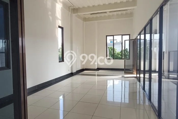 Kantor Area Premium di Astanaanyar, Luas 900m², Mainroad Kantor Area Premium di Astanaanyar, Luas 900m², Mainroad
