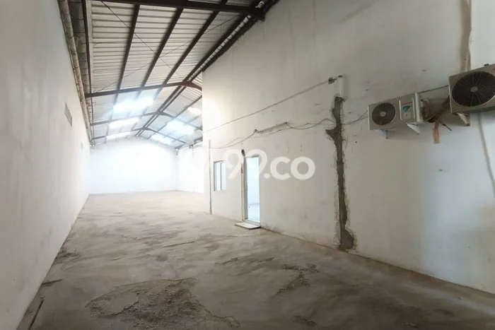 Gudang Disewa di Weru, Cirebon, LT 300m2 / LB 280m2 Gudang Disewa di Weru, Cirebon, LT 300m2 / LB 280m2