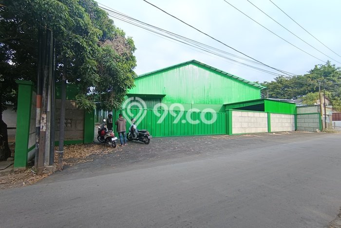 Untuk Disewa Gudang di Sumber Cirebon LT 2930m2, LB 2300m2 Untuk Disewa Gudang di Sumber Cirebon LT 2930m2, LB 2300m2