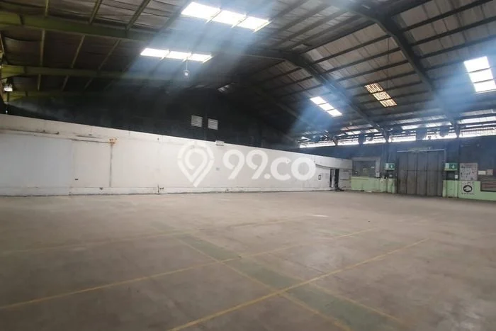 Disewakan Ruko komersial di Harjamukti luas bangunan 1500m2 Disewakan Ruko komersial di Harjamukti luas bangunan 1500m2