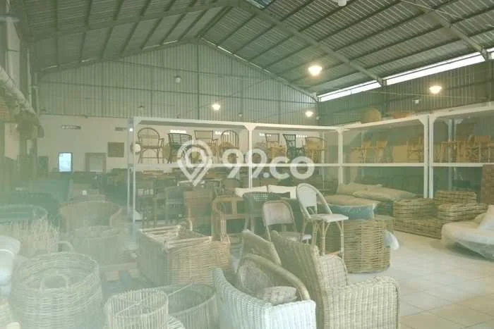 Unit Gudang Disewa Lokasi Plumbon, Cirebon Spesifikasi Luas Bangunan 2000m2 Unit Gudang Disewa Lokasi Plumbon, Cirebon Spesifikasi Luas Bangunan 2000m2