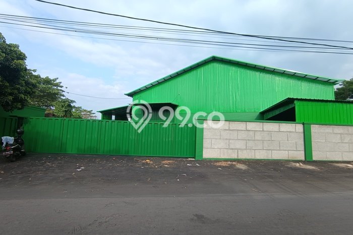 Untuk Disewa Gudang di Sumber Cirebon LT 2930m2, LB 2300m2 Untuk Disewa Gudang di Sumber Cirebon LT 2930m2, LB 2300m2