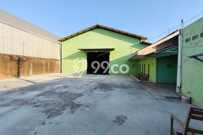 Gudang untuk disewa di Plumbon punya LT 1000m2 & LB 600m2 harga sewa kompetitif Gudang untuk disewa di Plumbon punya LT 1000m2 & LB 600m2 harga sewa kompetitif