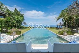 Dapatkan sekarang Vila di , Area 2200m2m², Area tenang untuk Anda Dapatkan sekarang Vila di , Area 2200m2m², Area tenang untuk Anda