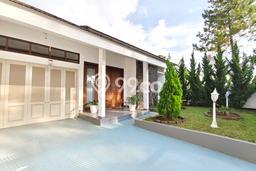 Rumah Luxury Modern Siap Huni di Geger Kalong Bandung Rumah Luxury Modern Siap Huni di Geger Kalong Bandung
