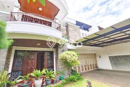 Rumah Luxury Modern Tanpa Renovasi di Bandung Kota Bandung Rumah Luxury Modern Tanpa Renovasi di Bandung Kota Bandung